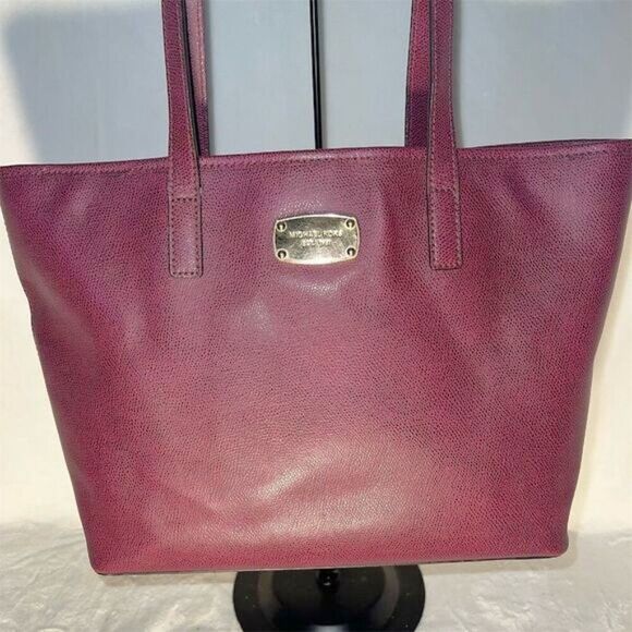 Michael Kors Jet Set Travel  Tote Burgundy  Leather Bag - Picture 2 of 14